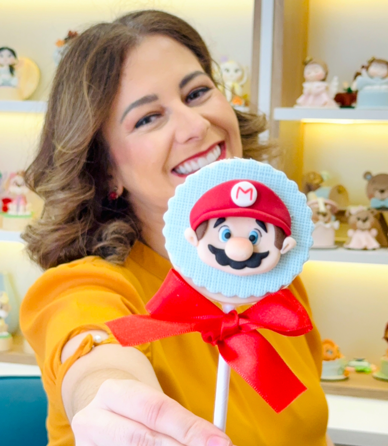 Ingred ensinando modelagens